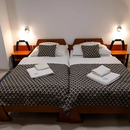 Hét Csillag üdülő és Konferencia Központ Bed & Breakfast Beregdaroc